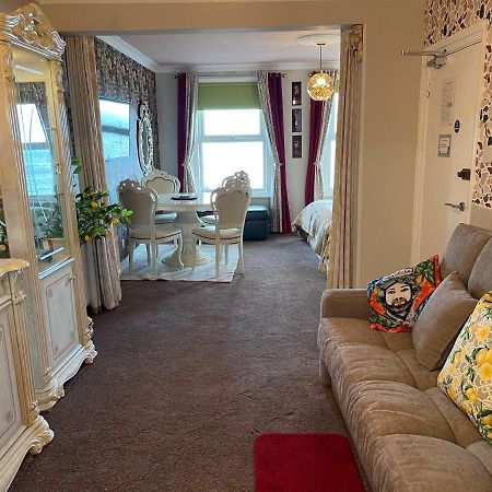 "The Italian" Seafront Apartment Eastbourne Zewnętrze zdjęcie