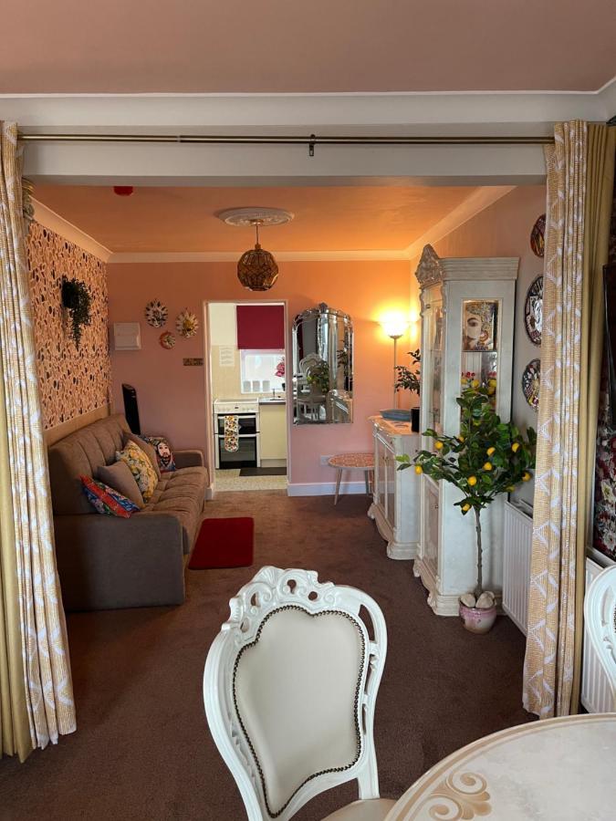 "The Italian" Seafront Apartment Eastbourne Zewnętrze zdjęcie