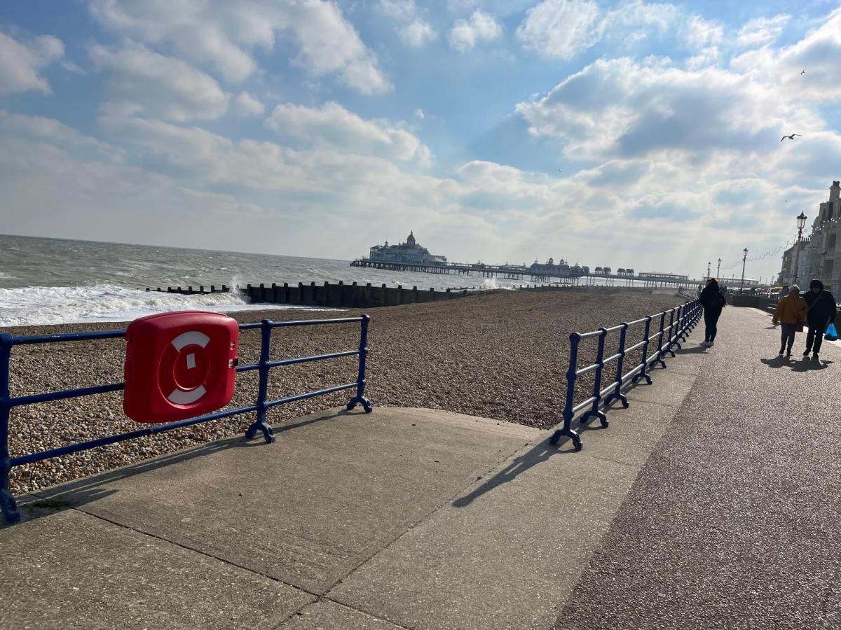 "The Italian" Seafront Apartment Eastbourne Zewnętrze zdjęcie