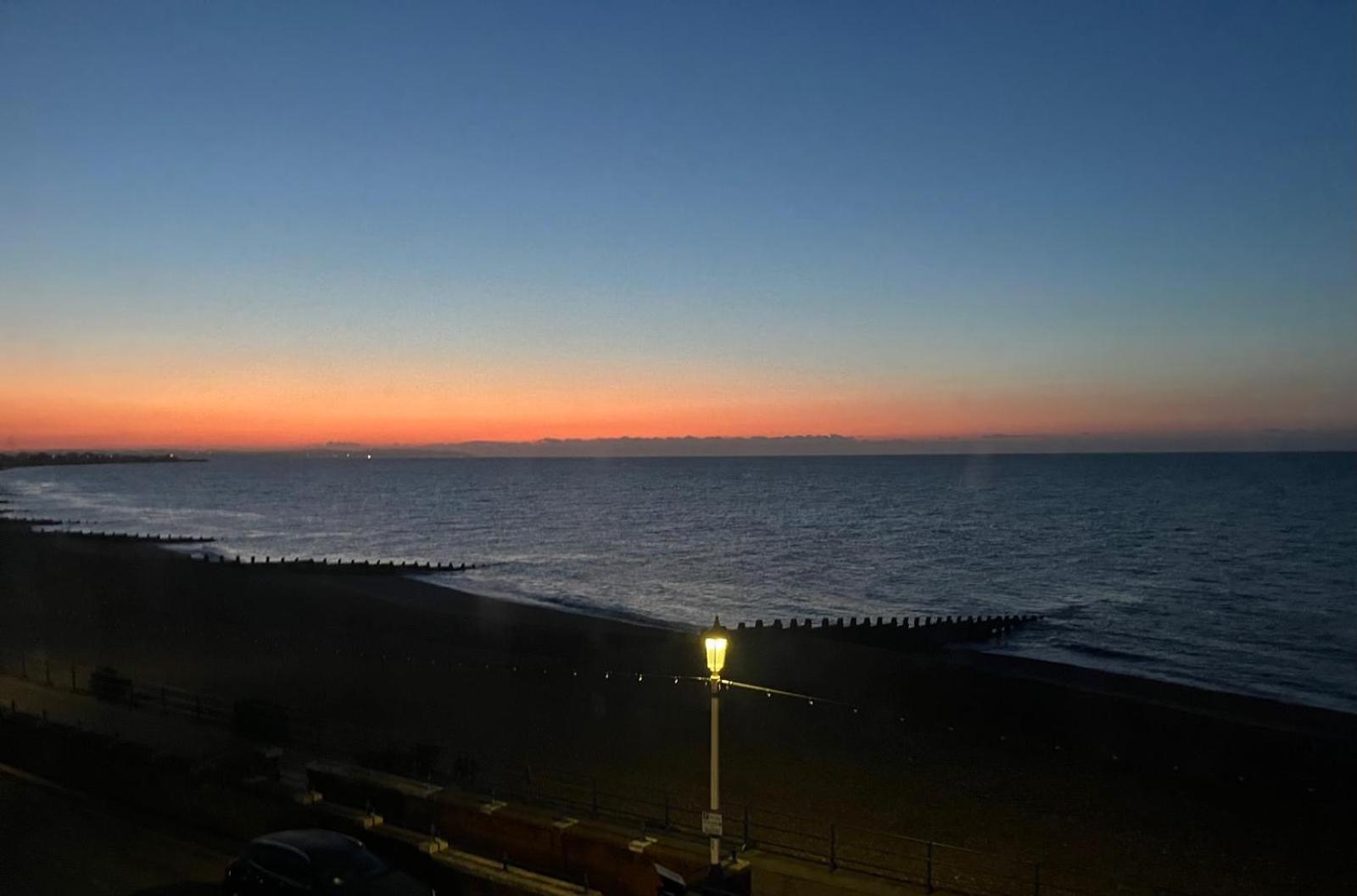"The Italian" Seafront Apartment Eastbourne Zewnętrze zdjęcie
